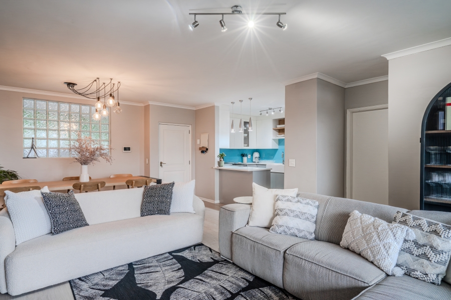 To Let 2 Bedroom Property for Rent in Fresnaye Western Cape